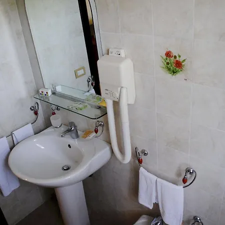 L'arca Hotel 4*